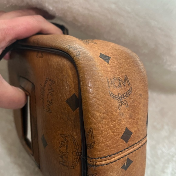 MCM VINTAGE COGNAC VISETOS SLING BAG - Picture 12 of 16